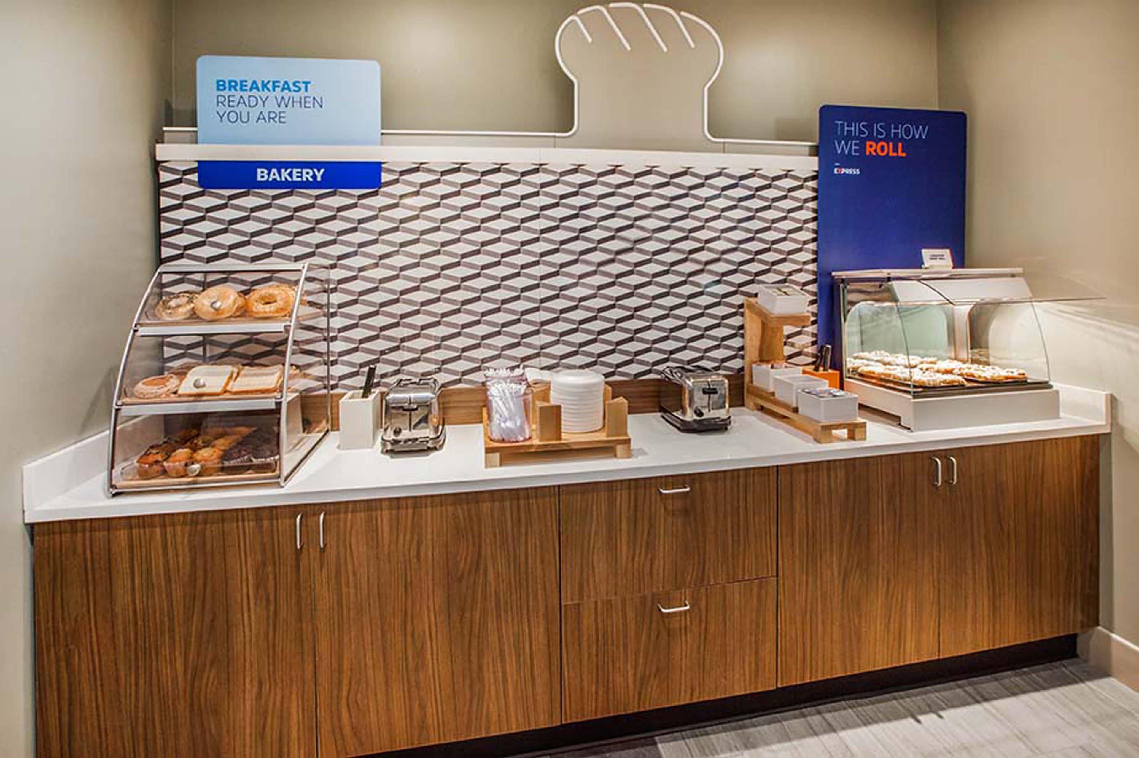 Holiday Inn Express & Suites Wapakoneta By Ihg Экстерьер фото