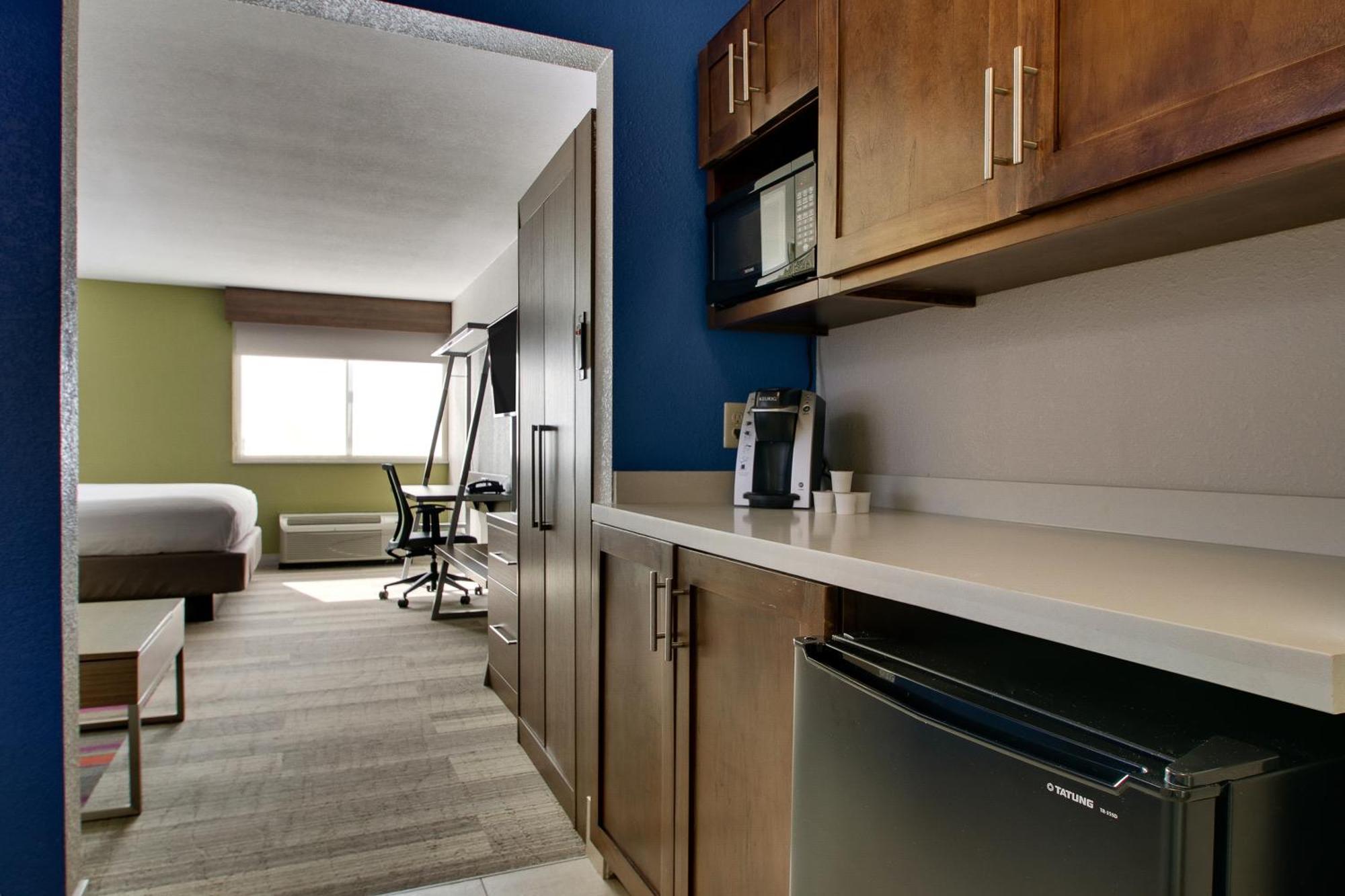 Holiday Inn Express & Suites Wapakoneta By Ihg Экстерьер фото